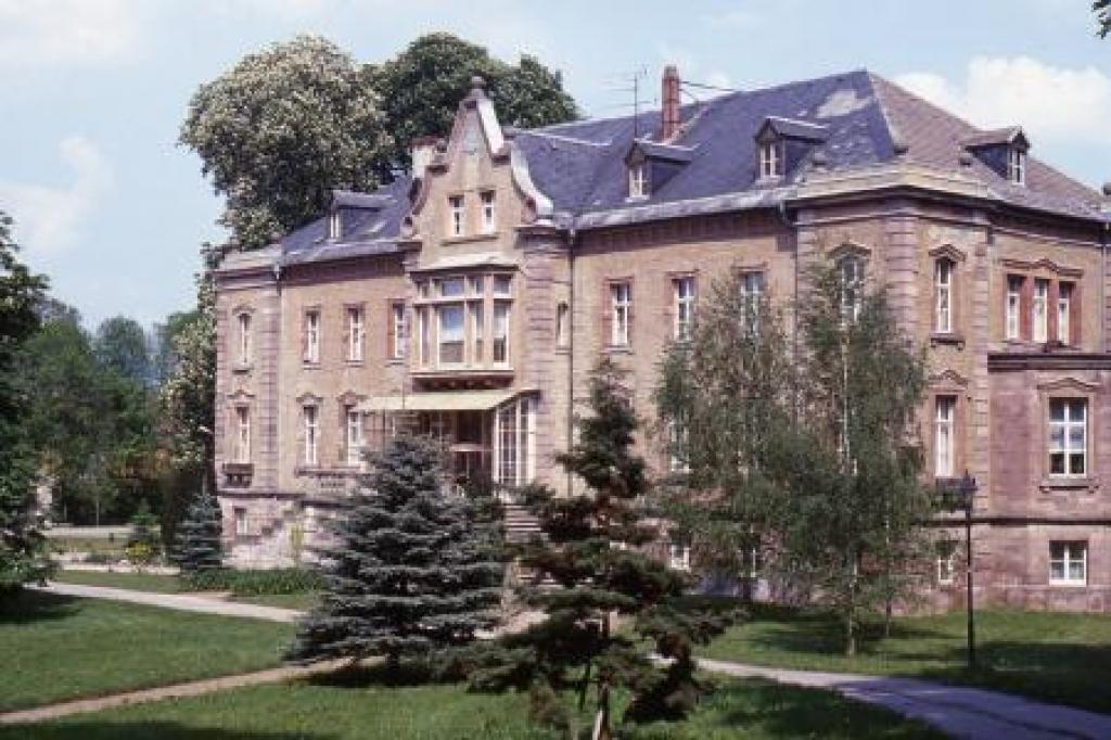 das Neue Schloss in Bendeleben . Lutz Koch